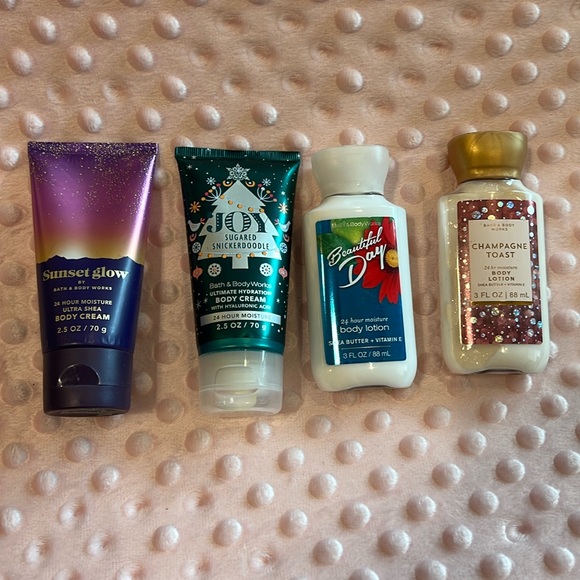 Bath and Body Works Mini Lotions - Picture 2 of 3